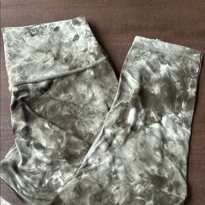 Lululemon Olive Tie-Dye Cropped Leggings